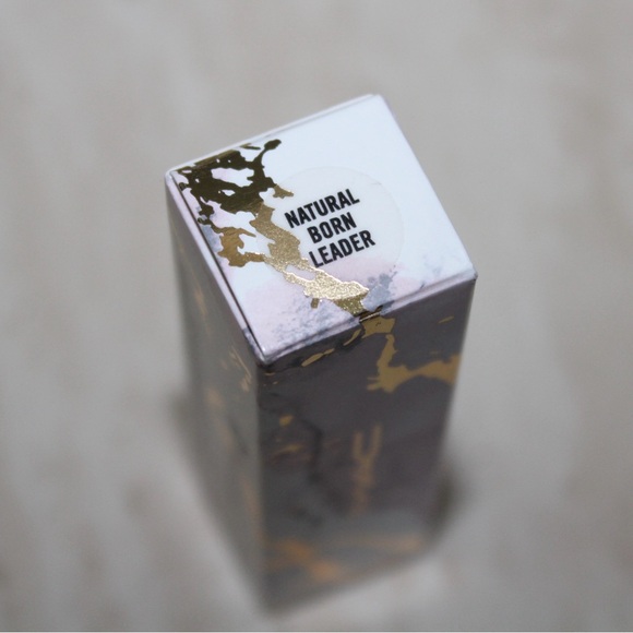 MAC Cosmetics Electric Wonder ‘Natural Born Leader’ Matte Lipstick - Picture 5 of 16